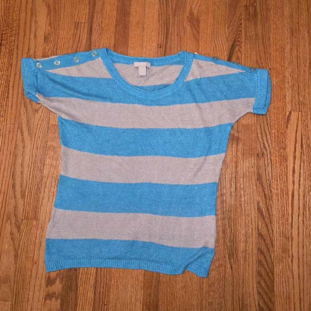 Blue stripped short sleeve sweater